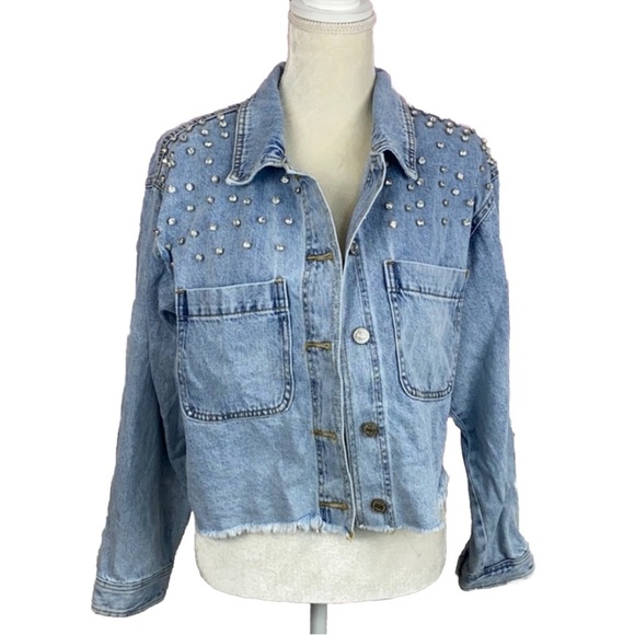 Forever 21 Womens Jacket Light Denim Crop Bling Rhinestones Pocket Raw Hem L New - Picture 1 of 5